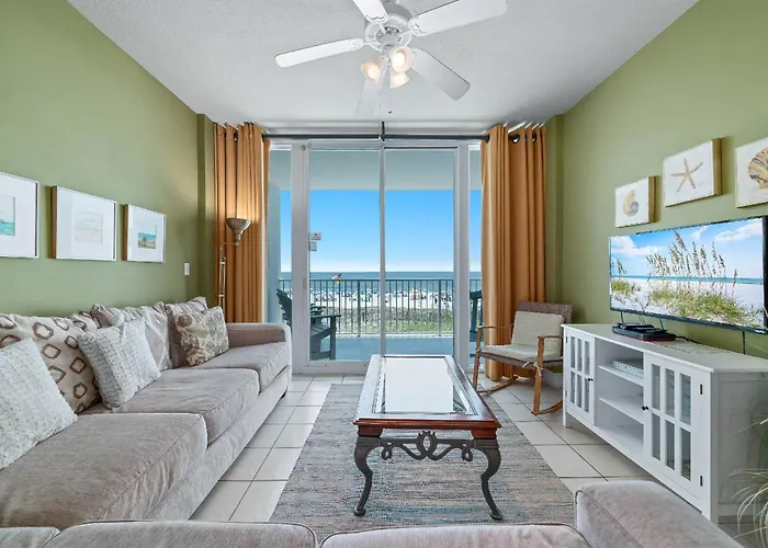 Lighthouse 208 Holiday home *